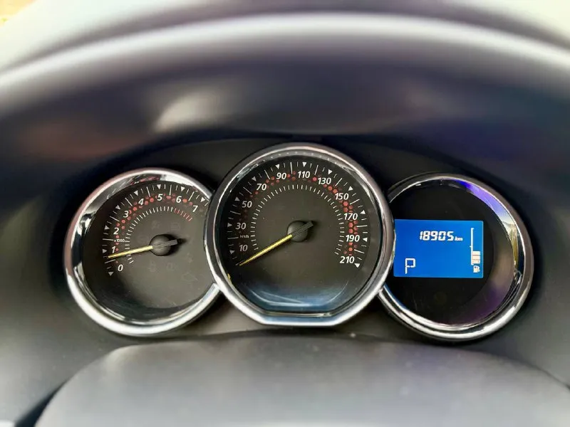 🇫🇷 renault sandero stepway 💰цена: 1 270 000р 🏢город: мариуполь 📅год выпуска: 2019 🧾пробег: 18 888км. ⚙️двигатель: 1.6 16v. ⛽топливо: бензин ⚙️кпп: автомат 📞 телефон: +7-989-263-55-56 +7-949-551-91-52 +7-949-727-41-51.. . ="emoji" style="background-image:url('//telegram. org/img/emoji/40/e29c85.png')">✅ оцинкованный кузов 🚙 двигатель k4m 1.6 16v очень резвый и надежный в паре с классическим гидротрансформаторным автоматом dp2. мягкая ходовая, высокий клиренс. ✅ самая максимальная комплектация: ❄️ климат-контроль, гур, abs, 2 airbag, подогрев сидений, птф, круиз-контроль и ограничитель скорости, регулировка по высоте сиденья и руля, кожаный мультируль, полный электопакет. ➕ новая зимняя резина. улица шевченко 2️⃣6️⃣9️⃣ 🏦 возможна продажа в кредит по двум документам. - фотография - 10