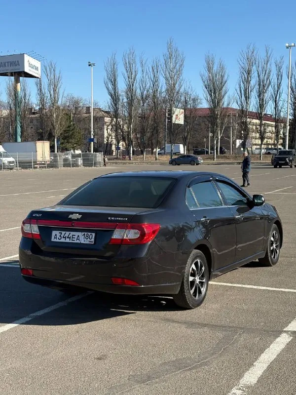 Chevrolet epica 2.5 at(6ступ), 2010 год пробег: 220.000 км в техническом плане авто в идеальном состоянии, коробка автомат - пинков нет от слова совсем, двигатель работает как часы, машина неприхотливая и комфортная, топ за свои деньги с документами полный порядок по кузову есть небольшие вмятинки ничего критичного и супер заметного нет состояние машины сел поехал автотека в порядке авто в хорошей комплектации и красивым салоном для своих лет цена 600.000р макеевка 📞 +79498338986 - фотография - 6