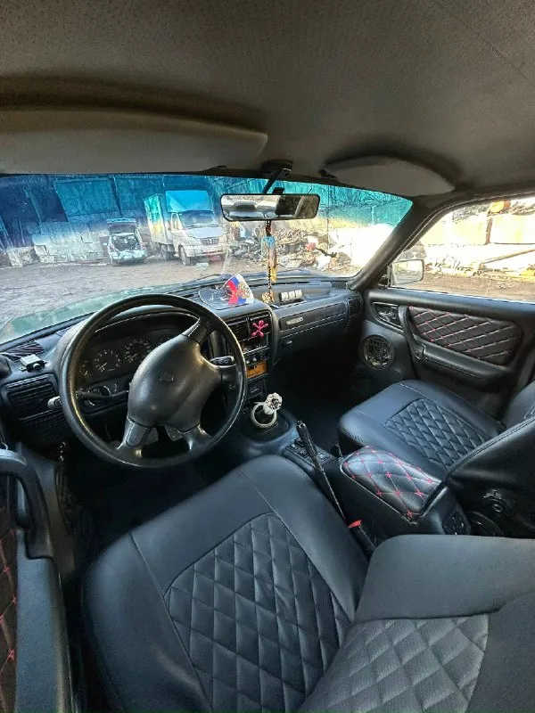 Продам боевую баржу!газ 3110(волга) машина личная, я собственник. 2000 года выпуска, газ(пропан)-бензин, мотор 402 после кап. ремонта, установлен новый гур. за последнее время было много чего поменяно. стоит генератор 140а нива. машина практически вся в шумке. подогрев сидений,4 эл. стекло подъемника стоит хорошая музыка диски 15r титаны по кузову есть моменты по лкп. дырок, гнили нет!дно всё заводское. тормоза поменяны в круг. стоят фары собственной разработки. цена 230т. +торг связь +7(949)509-66-82 и в лс. 📞 звоните: +7(949)5096682 - фотография - 2