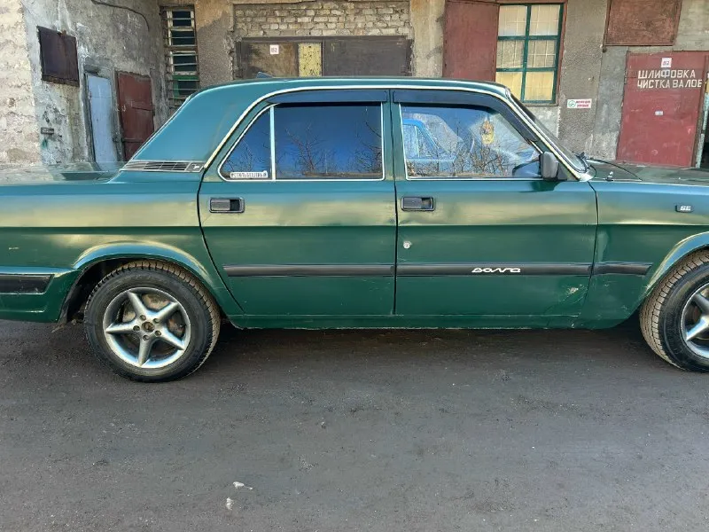 Продам боевую баржу!газ 3110(волга) машина личная, я собственник. 2000 года выпуска, газ(пропан)-бензин, мотор 402 после кап. ремонта, установлен новый гур. за последнее время было много чего поменяно. стоит генератор 140а нива. машина практически вся в шумке. подогрев сидений,4 эл. стекло подъемника стоит хорошая музыка диски 15r титаны по кузову есть моменты по лкп. дырок, гнили нет!дно всё заводское. тормоза поменяны в круг. стоят фары собственной разработки. цена 230т. +торг связь +7(949)509-66-82 и в лс. 📞 звоните: +7(949)5096682 - фотография - 8