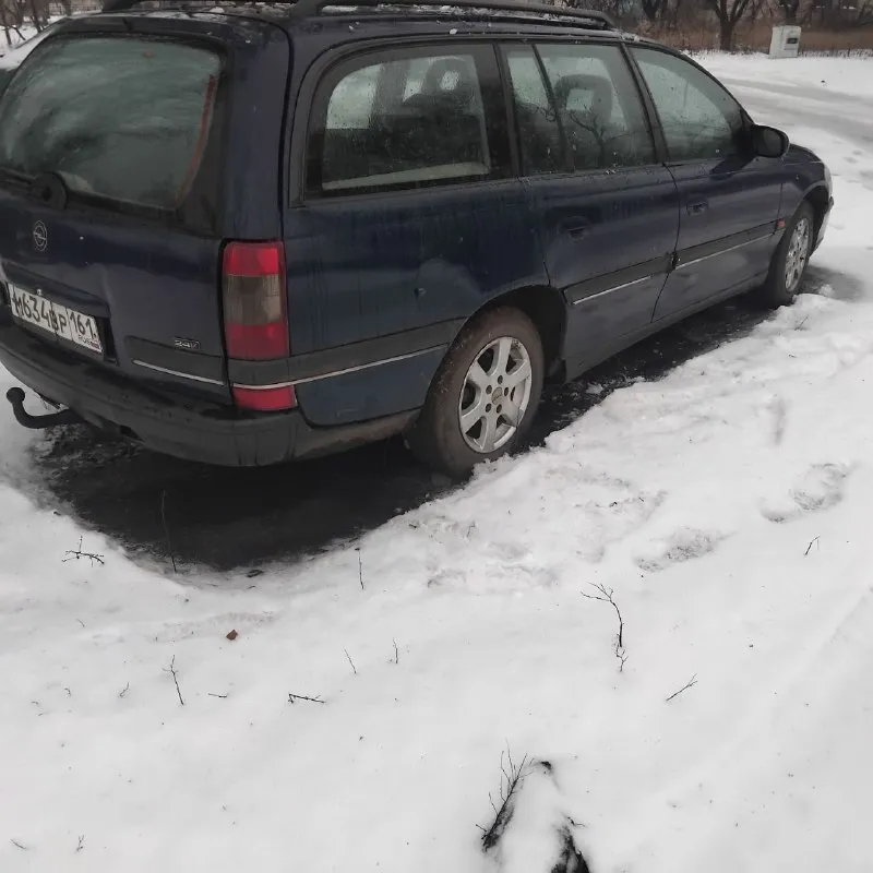 Продам opel омега cd срочно, машина оцинкованная цена 240т руб или обмен, все вопросы по телефону ил... - фотография