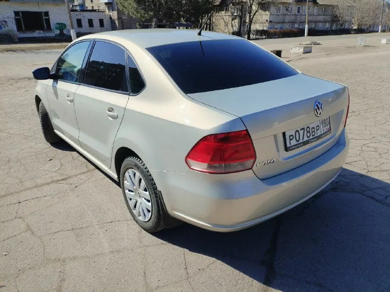 Енакиево, продам volkswagen поло, 1.6, механика, в хорошем состоянии, пробег 190 000, техосмотр прой... - фотография