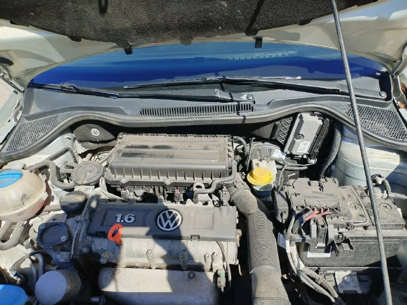 Енакиево, продам volkswagen поло, 1.6, механика, в хорошем состоянии, пробег 190 000, техосмотр пройден, цена 870 000, торг, тел +79493177307 📞 звоните: +7(949)3177307 - фотография - 5