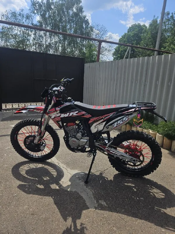 Продам кросс pwr fz300 (pr5 4v) цена: 220000 торг. пробег 1200 км рабочий объём 300 маркировка двигателя мотоцикла 175fmn (pr5 4v) мощность (л. с) 28 балансирный вал да запуск двигателя электростартер/кикстартер система охлаждения воздушное число передач 5 трансмиссия механика модель карбюратора nibbi pe 30 вес (кг) 120 передняя фара линзованная диодная задний стоп-сигнал да приборная панель lcd (электронная) сидение обшивка из противоскользящего материала. горловка номер телефона +79494804877 📞 звоните: +7(949)4804877 - фотография - 4