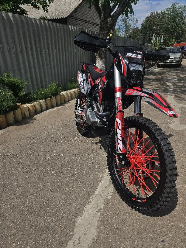 Продам кросс pwr fz300 (pr5 4v) цена: 220000 торг. пробег 1200 км рабочий объём 300 маркировка двигателя мотоцикла 175fmn (pr5 4v) мощность (л. с) 28 балансирный вал да запуск двигателя электростартер/кикстартер система охлаждения воздушное число передач 5 трансмиссия механика модель карбюратора nibbi pe 30 вес (кг) 120 передняя фара линзованная диодная задний стоп-сигнал да приборная панель lcd (электронная) сидение обшивка из противоскользящего материала. горловка номер телефона +79494804877 📞 звоните: +7(949)4804877 - фотография - 7