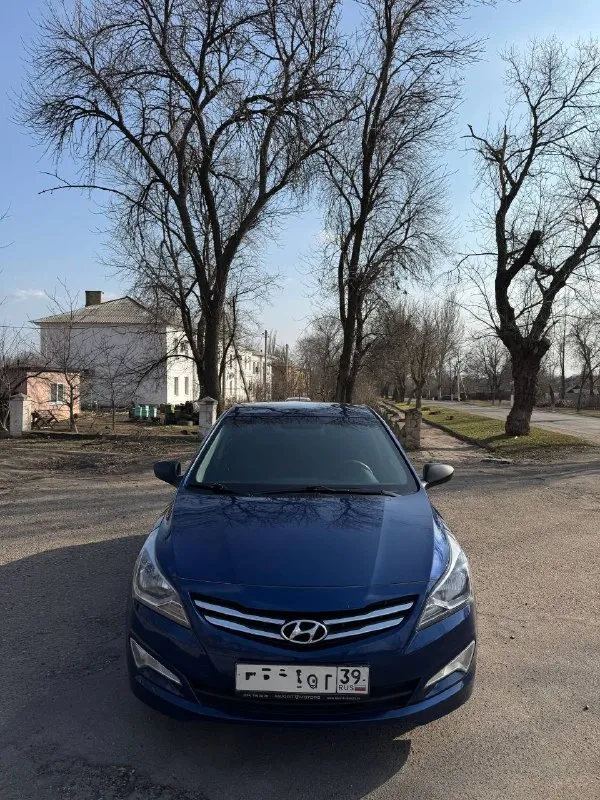 Hyundai solaris рестайлинг 2015 года оригинальный пробег 210 тысяч километров коробка шести ступенча... - фотография