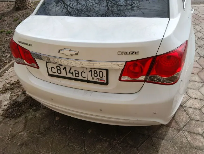 Продам chevrolet cruze ▪машина 2013 года, в хорошем состоянии, не дымит не троит, работает каждая кнопка ▪пробег 245.000,1.8 автомат ✅ ▪салон кожаный чистый и ухоженный✅ ▪один комплект резины, два ключа✅ ▪полная комплектация ✅ ▪цена 680.000 тысяч, от машины не избавляюсь реальному покупателю будет торг!💸 ▪осмотр:город харцызск ▪номер:+79494504484 ▪я хозяин, любое переоформление, автотека зеленьhttps://autoteka. ru/report/web/uuid/03276521-d6c7-43f8-87a6-e. . - фотография - 6