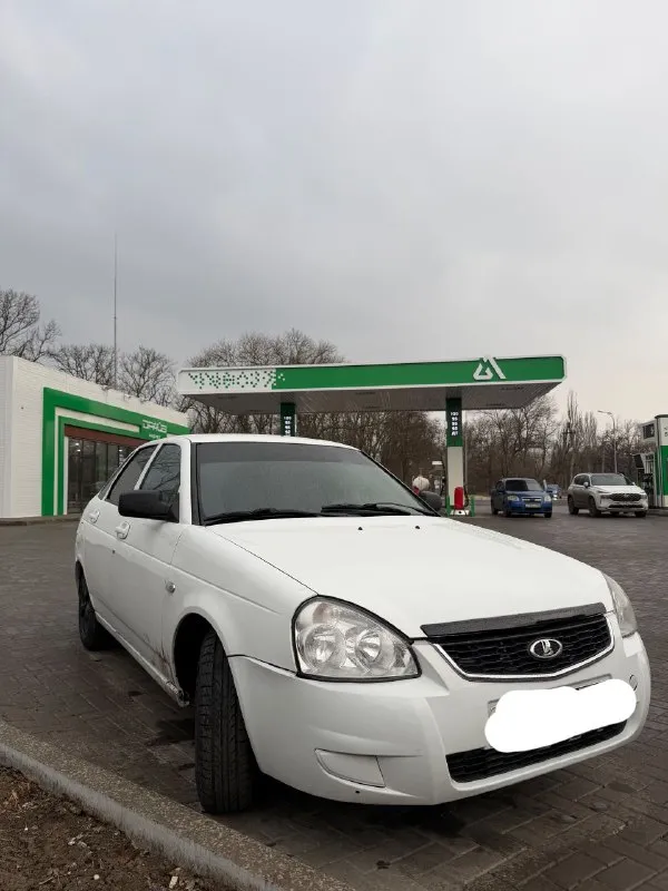 Продам приору 2011 года мотор идеально масла фильтра катушки свечи все новое аккумулятор новый коробка идеально новое сцепление корзина масла в коробки ходовая идеально новый привода в сборе двое новых тормозные блины колодки супорт новый стойки новый пружины шаровый новая резина летняя по кузову дно пороги стаканы в идеальном состоянии цена данного авто 315 тыс рублей торг +79494452420 - фотография - 2