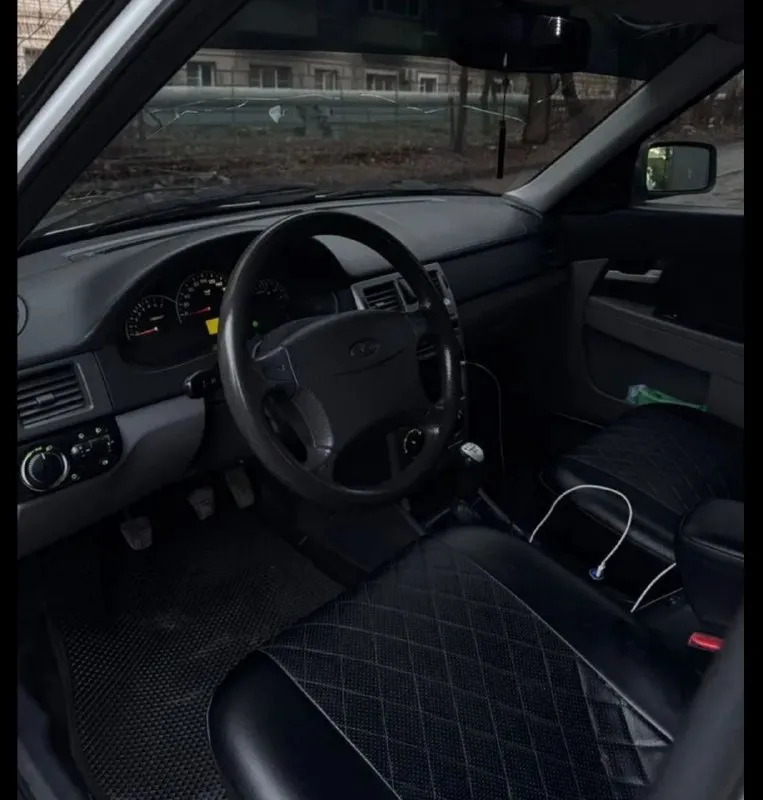 Продам приору 2011 года мотор идеально масла фильтра катушки свечи все новое аккумулятор новый коробка идеально новое сцепление корзина масла в коробки ходовая идеально новый привода в сборе двое новых тормозные блины колодки супорт новый стойки новый пружины шаровый новая резина летняя по кузову дно пороги стаканы в идеальном состоянии цена данного авто 315 тыс рублей торг +79494452420 - фотография - 7