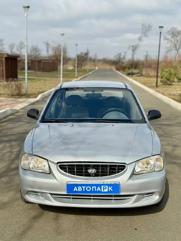🇰🇵 hyundai accent 💰цена: 370 000р. 🏢город: мариуполь 📅год выпуска: 2003 🧾пробег: 293 750 км. ⚙️двигатель: 1.5 ⛽топливо: бензин ⚙️кпп: механика 📞 телефон: +7-949-727-41-51 +7-949-551-91-52 +7-989-263-55-56 💾 описание: hyundai accent (тагаз) — это надежный и популярный автомобиль, с высокой надежностью и не дорогим обслуживанием. ✅ отличное техническое и внешнее состояние ✅ кузов без коррозии ✅ оригинальный пробег ✅ южная эксплуатация кондиционер, гур, два стеклоподъемника, литые диски на хорошей резине. ➕автомобиль с пройденным техническим осмотром и готов к переоформлению. улица шевченко 2️⃣6️⃣9️⃣ 🏦 возможна продажа в кредит по двум документам. - фотография - 2