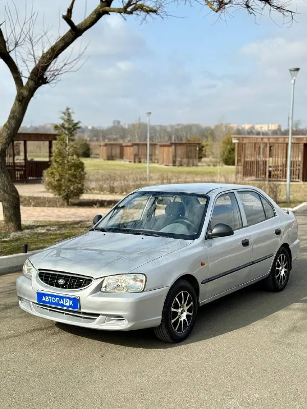 🇰🇵 hyundai accent 💰цена: 370 000р. 🏢город: мариуполь 📅год выпуска: 2003 🧾пробег: 293 750 км. ⚙️двигатель: 1.5 ⛽топливо: бензин ⚙️кпп: механика 📞 телефон: +7-949-727-41-51 +7-949-551-91-52 +7-989-263-55-56 💾 описание: hyundai accent (тагаз) — это надежный и популярный автомобиль, с высокой надежностью и не дорогим обслуживанием. ✅ отличное техническое и внешнее состояние ✅ кузов без коррозии ✅ оригинальный пробег ✅ южная эксплуатация кондиционер, гур, два стеклоподъемника, литые диски на хорошей резине. ➕автомобиль с пройденным техническим осмотром и готов к переоформлению. улица шевченко 2️⃣6️⃣9️⃣ 🏦 возможна продажа в кредит по двум документам. - фотография - 3
