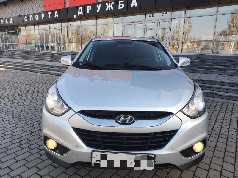 Продам hyundai ix35 год выпуска - 2011 двигатель - 2.0 бензин акпп - автомат привод полный цена - 1.... - фотография