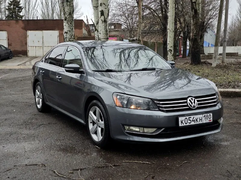 Продам volkswagen passat b7 2015г 1.8 turbo. коробка автомат aisin! пробег 200000км. автомобиль в хорошем состоянии. один владелец по птс. масла и фильтра поменяны. и коробка работают отлично (масло не берет). автомобиль обслужен! комплектация: старт/стоп, бесключевой доступ, подогревы, камера заднего вида, громкая связь и т. д. цена: 1 200 000₽. возможен обмен на микроавтобус или паркетник. тел. +79493054107 📲 tg: °maks°😎 📞 звоните: +7(949)3054107 - фотография - 3