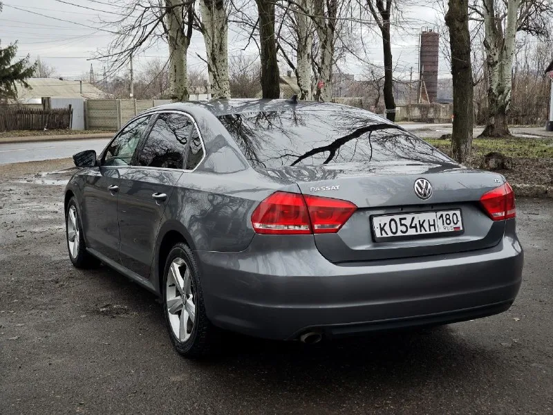 Продам volkswagen passat b7 2015г 1.8 turbo. коробка автомат aisin! пробег 200000км. автомобиль в хорошем состоянии. один владелец по птс. масла и фильтра поменяны. и коробка работают отлично (масло не берет). автомобиль обслужен! комплектация: старт/стоп, бесключевой доступ, подогревы, камера заднего вида, громкая связь и т. д. цена: 1 200 000₽. возможен обмен на микроавтобус или паркетник. тел. +79493054107 📲 tg: °maks°😎 📞 звоните: +7(949)3054107 - фотография - 5