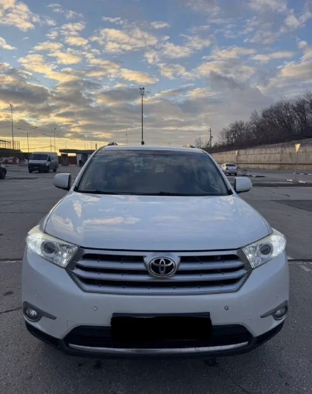 Продам toyota highlander 3.5 год 2011 в хорошем состоянии цена 1.580.000₽ без торга цена подарок первая донецк +500 все вопросы по телефону +79497425398 📲 tg: @klimenko_arkasha 📞 звоните: +7(949)7425398 - фотография - 5