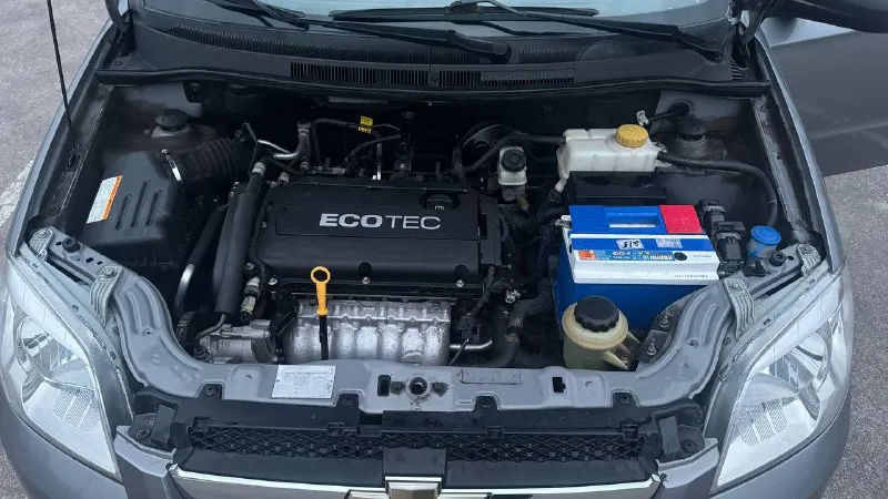 Chevrolet aveo (авео) двигатель 1.4 год: 2010 тип кпп: механическая пробег: 82 000 дополнительная информация: автомобиль в идеальном состоянии. один собственник, одна запись в птс. два косметических окраса, любые проверки. по мотору все сухо, ни одного потека, новый аккумулятор, кондиционер, пороги днище в отличном состоянии, как новая. подвеска отлично, ничего делать не нужно. гаражное хранение, реагентов не видел. два ключа, сигнализация. осмотр донецк, торг у капота цена: 560000 руб +79497710177 📞 звоните: +7(949)7710177 - фотография - 10