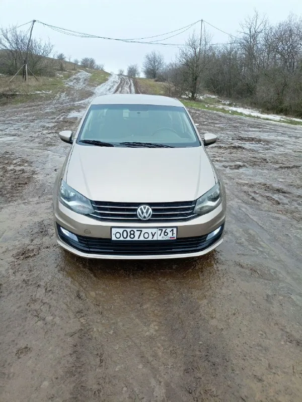 Volkswagen polo 2016 конец 155к ( родной) 1.6 ат ( aisin ) +79790520691 990.000тр продам поло декабр... - фотография