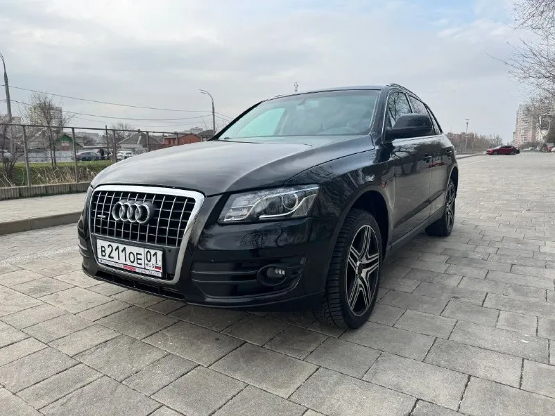 Продам audi q5 2009 год 3л дизель (238 л. с. ) пробег - 142 000 км кпп - робот автомобиль в отличном состоянии. двигатель работает ровно, без посторонних шумов, коробка переключает плавно, без пинков, ходовая часть на отлично, полностью перебрана. установлен хороший свет. есть все для комфортной езды и всё работает. светлый салон в отличном состоянии. юридически чиста без залогов и ограничений. находится в горловке цена - 1 350 000 рублей +79494372664 (тг) - фотография - 4