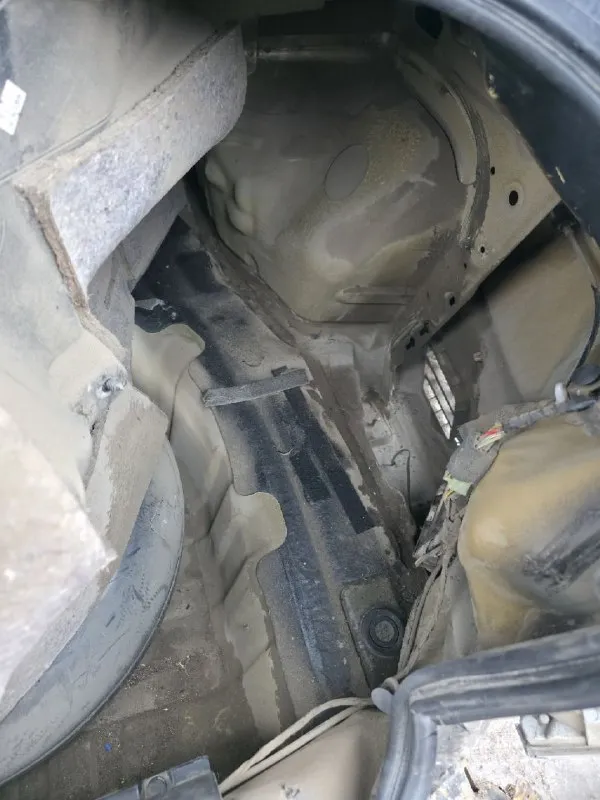 Продам chevrolet epica 2008 г. 2.0 автомобиль до дтп был в отличном состоянии - полностью обслужен от а до я. двигатель и коробка работали идеально. дтп - удар об отбойник, подушки безопасности не сработали, техника вся целая. восстанавливать нет времени, поэтому продаю как есть. пробег - 227 000 км. документы в порядке. цена - 275 000 руб. 📞 +7 949 376-16-88 - фотография - 5