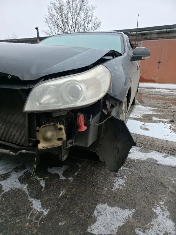 Продам chevrolet epica 2008 г. 2.0 автомобиль до дтп был в отличном состоянии - полностью обслужен от а до я. двигатель и коробка работали идеально. дтп - удар об отбойник, подушки безопасности не сработали, техника вся целая. восстанавливать нет времени, поэтому продаю как есть. пробег - 227 000 км. документы в порядке. цена - 275 000 руб. 📞 +7 949 376-16-88 - фотография - 8