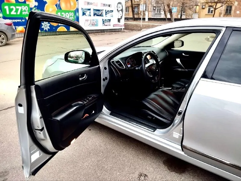 Предлагаю к вашему вниманию nissan tiana 2.5at бенз. 2011 fwd. автомобиль в отличном состоянии. работает идеально без посторонних звуков. коробка переключает плавно без тычков и пинков. пробег 172.000. пред максимальная комплектация есть все кроме панарамы: start/stop, кожаные сидение, подогревы сидений, камера заднего вида, датчик дождя, датчик света и многое другое. любые проверки на вашем сто. цена 1,080🍋 торг. 📞+7(949)-382-12-60 +7 949 658-98-63 📞. 📞 звоните: +7(949)3821260 - фотография - 7