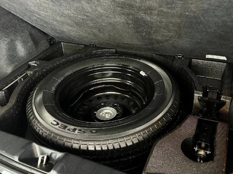 Mitsubishi asx рейсталенг год выпуска:2013 объём :1.6.v16 кпп механическая родной пробег:134.000км один собственник цена 1010.000 руб авто в родном окрасе, без дтп максимально комфортабельный и вместительный салон! история автомобиля прозрачна и чиста куплена для себя и обслуживалась всегда у официального дилера технически авто без вложений недавно проведено полное т. о автомобиль обслуживался всегда по регламенту, готов на любые проверки! комплектация: бортовой компьютер, подогрев сидений,4 стеклоподъемника, кондиционер, электро зеркала, противотуманные фары, подогрев стекл, электро зеркала, камера заднего вида, abs, esp, aux, bluetooth, так же много прочего для комфортного вождения! по документам авто кристально чистый я собственник, автомобиль на 180 регионе, тех осмотр пройден, страховка есть, любой вид оформления! цена 1010.000 руб +7(949)-126-88-71 г. донецк - фотография - 5