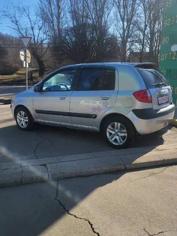 Hyundai getz (хендай гетс) 2007г. в. мотор лучший в линейке 1.6 16v акпп(автомат). автомобиль местный, куплен в донецке. сборка корея. не бит, стекла заводские. вложений не требует.575т. р. +79493032667 📞 🇷🇺 звоните: +79493032667 - фотография - 2