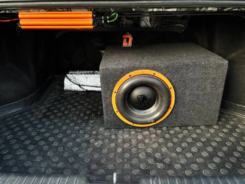 Продам шевроле лачетти. год - 2007 обьем- 1,4л авто в превосходном состоянии, собирает взгляды! работа двигателя идеальная, работает ровно, масло не расходует! коробка переключает мягко! ходовая часть на отлично! дно целое не гнилое, проги новые! резина зима новая + второй комплект лето отъездил 1 сезон! установлен дорогой планшет, камера заднего вида, саб и усилитель, музыка играет отлично) установлен хороший свет! салон в отличном состоянии. документы в полном порядке! осмотр г. мариуполь цена - 520 тысяч рублей. тел. +79494970042 - фотография - 9