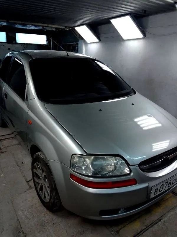 Продам chevrolet aveo 2004 года выпуска 1.5 ( бензин-газ) пробег 280000км кпп : механика машина в от... - фотография