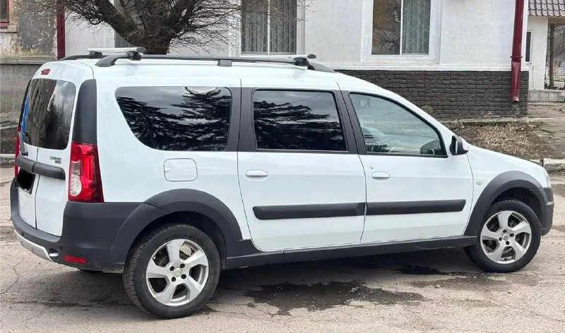 ✅продам✅ lada largus cross. 1.6 16v (106л. с) 2019г. в. 1 хозяин зеленая автотека. хорошая комплектация. автомобиль в отличном состоянии! не требует никаких вложений! кузов соответствует фоткам! абсолютно без нюансов! все герметики и швы родные! остекление оригинальное! двигатель кпп ходовая часть на 5/5! по автомобилю нету никаких нареканий! авто завел-сел-и-поехал! хорошая омплектация: кондиционер, abs, esp, подогрев сидений, 4эл. стеклоподъемника, электра усилитель руля, эл. регулировка зеркал, сервестные книжки, 2 ключа. по документам все чисто! переоформление без проблем! цена 910.000т/р торг уместен! тел: +7 (949) 636-85-00. - фотография - 6