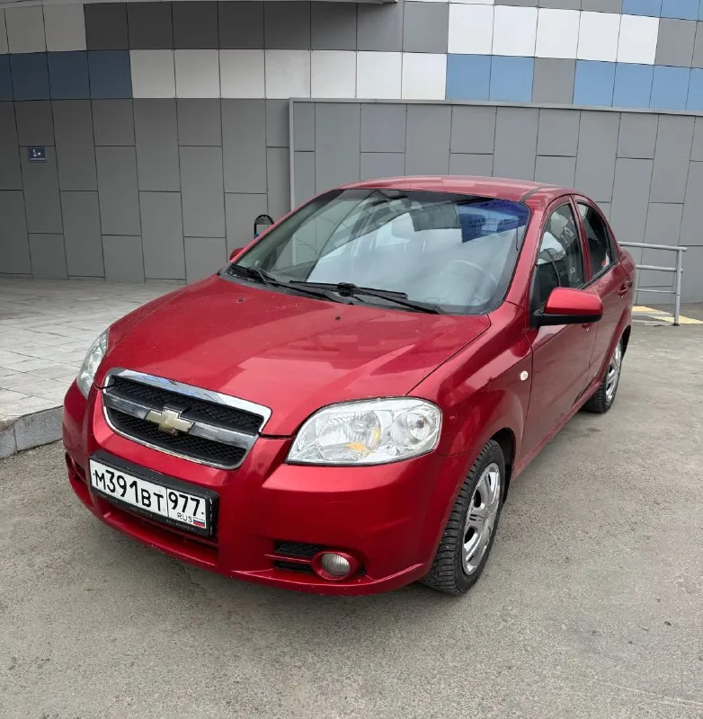 Продаю chevrolet aveo 2006 г 1,4 ат хорошая комплектация, климат контроль, центральный замок, мультик руль, 4 стеклоподъемники, электрорегулировка зеркал, мультимедиа с камерой заднего вида, видеорегистратор, комплект летней резины на штампах куплена в конце прошлого сезона, стёкла все заводские включая лобовое, новое масло с фильтрами, так же поменял передние диски с колодками, машина в отличном состоянии для своих лет. цена 550 номер для связи +79494513684 +79895560737 📞 звоните: +7(949)4513684 - фотография - 6