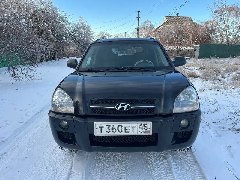 Продам hyundai туксон hyundai tucson цена-780.000р. тех осмотр пройден! 2.0 бензин. кпп-механика. пр... - фотография