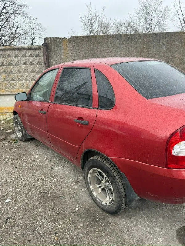 Продам ваз калина 🚗 2006 год. газ 💨 бензин⛽ родной пробег 210.000 км. мотор без нареканий, масло не ест. коробка без нареканий, все передачи переключаются без хрустов. есть над чем поработать. машина находу. цена 100.000 ₽ г. донецк +79490581008 📞 звоните: +7(949)0581008 - фотография - 2