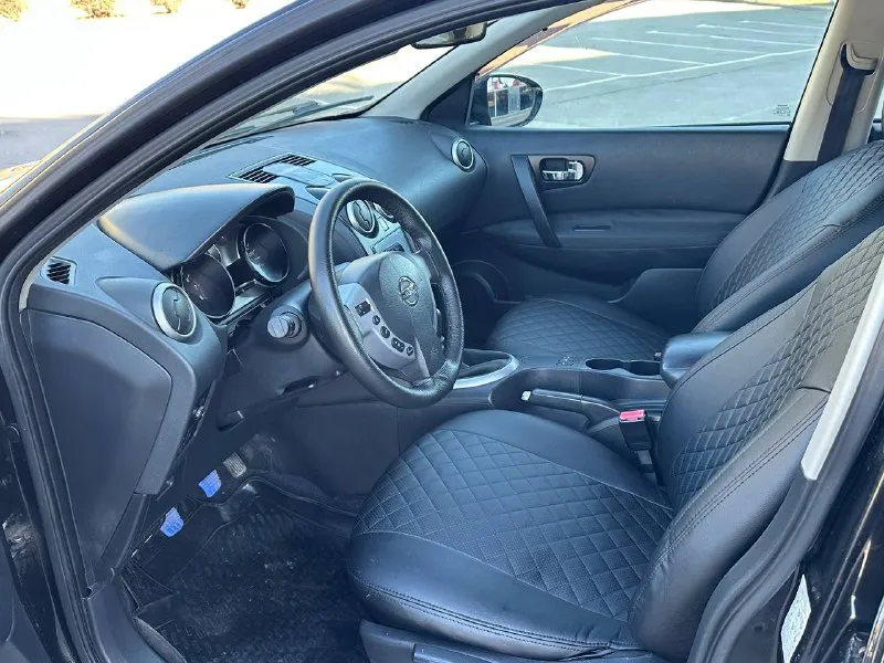 Продам nissan qashqai 2.0 бензин передний привод год выпуска 2008 коробка механика пробег 191000 тысячи в идеальном состоянии без рыжиков без дтп все стекла родные по двигателю вся идеальная не троит не дымит масло не кушает коробка работает идеально не хрустит не выбивает всё скорости работают идеально подвеска вся обслужена ничего не стучит не гремит салон чистый ухоженный два ключа по комплектации имеется климат контроль работает бортовой компьютер подогрев сидений подогрев зеркал 4 стеклоподъемник и многое другое цена 780 000 +79494581808 📞 звоните: +7(949)4581808 - фотография - 7