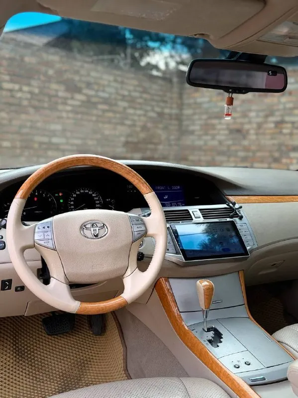 В продаже toyota avalon limited, 2008 года выпуска настоящий японский s класс, максимально комфортный и надежный автомобиль в родном окрасе. покупалась в автосалоне в донецке. 1 владелец, за всю историю эксплуатации достойное состояние кузова и техники. вложений не требует никаких абсолютно! жирная комплектация. работает каждая кнопка очень комфортабельный седан, по обслуживанию простейший как камри, только это представительский класс. очень приятная в управлении осмотр донецк рассмотрю обмен и помогу приобрести в кредит цена 1.190.000 ₽, торг быстрому покупателю ☎️ +7 (949) 453-80-40 📞 звоните: +7(949)4538040 - фотография - 5