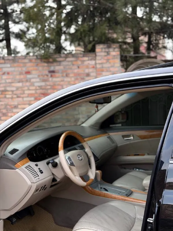 В продаже toyota avalon limited, 2008 года выпуска настоящий японский s класс, максимально комфортный и надежный автомобиль в родном окрасе. покупалась в автосалоне в донецке. 1 владелец, за всю историю эксплуатации достойное состояние кузова и техники. вложений не требует никаких абсолютно! жирная комплектация. работает каждая кнопка очень комфортабельный седан, по обслуживанию простейший как камри, только это представительский класс. очень приятная в управлении осмотр донецк рассмотрю обмен и помогу приобрести в кредит цена 1.190.000 ₽, торг быстрому покупателю ☎️ +7 (949) 453-80-40 📞 звоните: +7(949)4538040 - фотография - 7