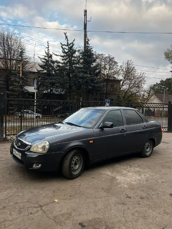 Продам ваз приора! не вписан газ. пробег (честно не помню)км год выпуска 2007 124 масло не расходует работает хорошо. стойки газомаслянные. кпп механика авто в хорошем состоянии салон перешитый! очень хороший свет (led)(едешь на ближнем думают что на дальнем едешь на дальнем они ахреневают) зимняя резина и диски r14 на 180 местном учёте цена 250 торг енакиево днр ул айвазовского 80 тел. +79493995083 📞 звоните: +7(949)3995083 - фотография - 2