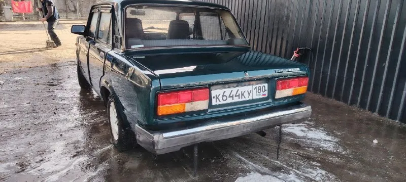 Продам ваз 2107 авто 2005 г. в один хозяин с завода, автомобиль не гнилой, дно в заводском состоянии, все стекла родные, ходовая обслужена, двигатель и коробка без нареканий, салон опрятный. переоформление обязательно. цена 130 000 руб +79491003842 - фотография - 5