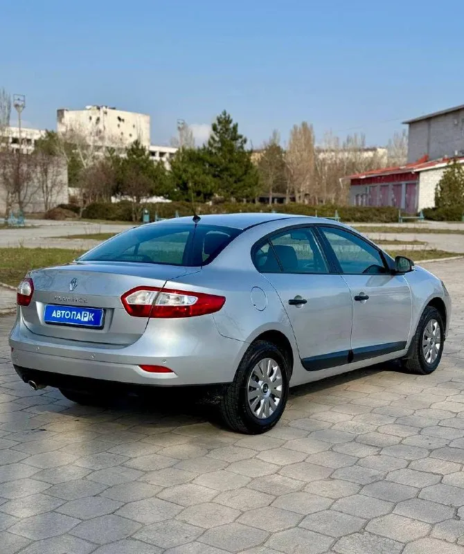 🇫🇷 renault fluence 💰цена: 770 000р 🏢город: мариуполь 📅год выпуска: 2013 🧾пробег: 152 545 км. ⚙️двигатель: 1.6 16v ⛽топливо: бензин ⚙️кпп: механика 📞телефон: +7-949-727-41-51 +7-949-551-91-52 +7-989-263-55-56 💾 описание: - фотография - 4