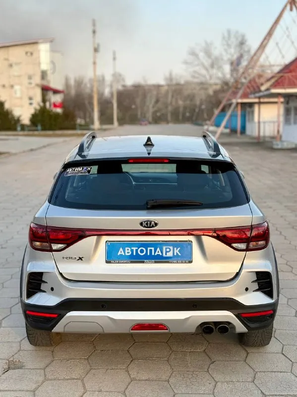 🔘 kia rio x line 💰цена: 1 200 000р 🏢город: мариуполь 📅год выпуска: 2021 🗒️пробег: 156 068км. ⚙️двигатель: 1.6 ⛽топливо: бензин ⚙️кпп: автомат 📞 телефон: +7-949-727-41-51 +7-949-551-91-52 +7-989-263-55-56 💾 описание: kia rio iv поколения в кузове универсал будет идеальным городским автомобилем на каждый день. надёжный корейский двигатель g4 в паре с классическим автоматом порадует надёжностью, динамикой и маленьким расходом топлива. ☑️ один владелец ☑️ родная краска 💯% ☑️ классический автомат ☑️ отличная резина хорошая комплектация: - кожаный мультируль - центральный замок - электропакет - кондиционер - птф 🏦 возможна продажа в кредит по двум документам. улица шевченко 269 - фотография - 5