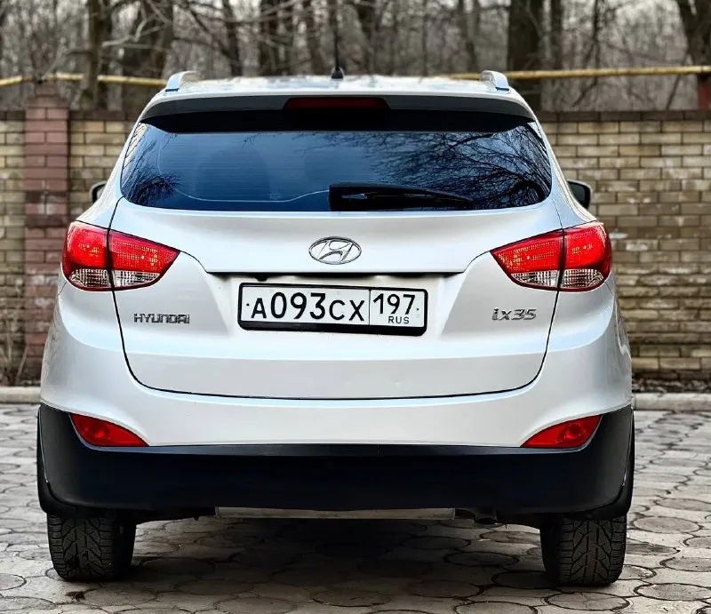 ✅в продаже hyundai ix35 ✅в идеальном состоянии ✅1 владелец с салона ✅весь в родном окрасе ✅с зеленой автотекой ✅год:2012 ✅коробка автомат ✅цена:1.355.000₽ ✅номер:+79495011956 или +79491003435 на обоих номерах есть телеграмм и мах авто в идеальном состоянии без каких либо вложений, сел и поехал, по кузову без ржавчины, кузов отполирован, и проведена химчистка салона, техническая часть автомобиля на 5+ полностью обслужена, за автомобиль следили и ухаживали, у автомобиля всего один хозяин, вся история обслуживания на руках, все чеки и отметки в сервизной книге, таких машин на рынке осталось очень мало, больше информации по телефону! 📞 🇷🇺 звоните: +79495011956 - фотография - 6