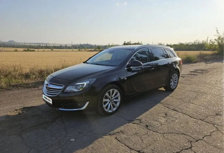 Продам инсигнию 2,0 tdi акпп 2014год. машина в отличном состоянии, после большого то (замена грм, по... - фотография