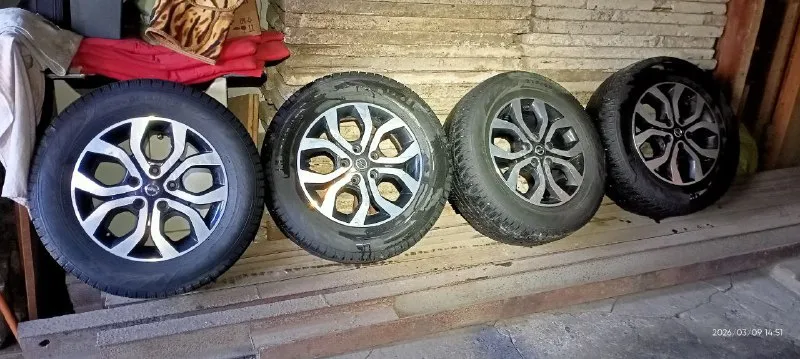 Добрый день. продаю надежный, проходимый, вместительный автомобиль, максимальная комплектация. nissan terrano 3, 2 л. 2019 г. подключаемый полный привод, блокировка заднего дифференциала. автомобиль в состоянии "сел и поехал". красилась дверь багажника, менял стекло на ней же. дергал патриот из песка, водитель вовремя не затормозил - примял мою заднюю дверь запасным колесом. есть фото. рассмотрю обмен с моей доплатой на внедорожник от 2010 года выпуска, бензин. например паджеро спорт 3, тойота прадо 150. цена 1 350 000₽. +79495855719. местонахождение - макеевка, горняцкий район всем мира и добра :) - фотография - 7