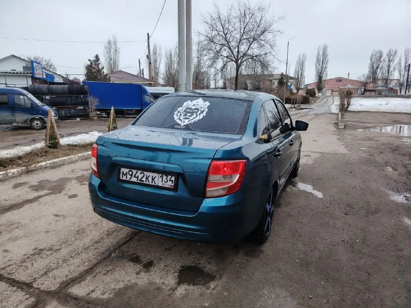 Я владелец с 6.000 пробега и по сей день. на учёте на мне. по машине расскажу от и до на любые вопросы отвечу. машина перекрашена в дорогой красивый цвет как у новых bmw x6. салон перетянут в толстую дорогую кожу. потолок и козырьки тоже перетянуты. установлена громкая музыка в студии автозвука. шумо/вибро изоляция. двигатель шеснарь клапана не гнёт. прошит. едет очень бодро. кондиционер. диски r16 на хорошей, мягкой новой резине. установлены двухрежимные хорошие туманки. катализатор не удалял ещё, стоит родной. торг конечно есть, на всё. цена 715.000₽ +79044283393 (можно писать в мах) - фотография - 7