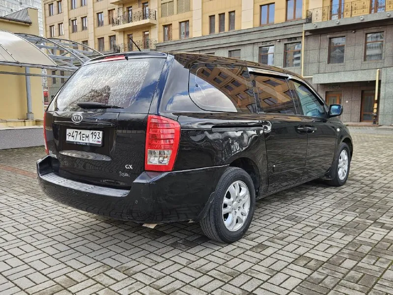 Kia grand carnival 2009г 2,9 tdi 145лс 200т км лонг версия с обычным дизелем без турбины и прочего "геморроя") полноценных 7 мест и багажник, сиденья все двигаются и снимаются, ровный пол получается в длину 245см! технически без замечаний. мотор/коробка/электрика/кондёр/ходовка все ок, без нюансов и вложений! 900т руб 9495213411 - фотография - 3