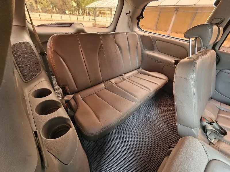 Kia grand carnival 2009г 2,9 tdi 145лс 200т км лонг версия с обычным дизелем без турбины и прочего "геморроя") полноценных 7 мест и багажник, сиденья все двигаются и снимаются, ровный пол получается в длину 245см! технически без замечаний. мотор/коробка/электрика/кондёр/ходовка все ок, без нюансов и вложений! 900т руб 9495213411 - фотография - 8