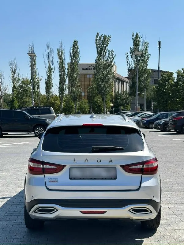 Ваз vesta cross 2023 - состояние нового автомобиля! серый, пробег 90 000 км – ухоженный, обслуженный, готов к любым дорогам! 🔹 комплектация: ✔ 🆕 установлено газобаллонное оборудование премиум класса! ✔ экономичный двигатель 1.6 л ✔ кожаный салон с подогревом сидений и лобового стекла ✔ подогрев зеркал с электроприводом ✔ полный электропакет (все стеклоподъемники) ✔ кондиционер и кнопка start/stop ✔ дисковые тормоза с abs 🔹 техническое обслуживание: ✅ второе то пройдено ✅ замена масла (двигатель, трансмиссия) ✅ новые свечи 💰 цена: 1 400 000 ₽ 📞 +7 (949) 382-88-76 📞 звоните: +7(949)3828876 - фотография - 2