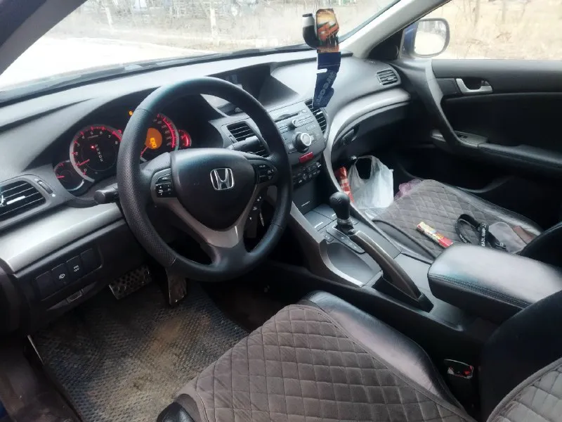 Продам honda accord 8 type s, двс 2.4 2008 г. в. , в достойном состоянии, документы в порядке, два комплекта ключей, пробег 259000км, 1250000руб, торг, горловка +79495147474 александр. 📞 звоните: +7(949)5147474 - фотография - 3