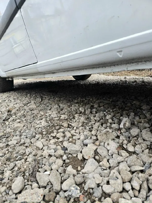 Продам renault kangoo 2009г.1,5 dci авто в отличном состоянии, полностью обслужено, примят правый порог, на его ремонт уступлю. мини линзы в фарах, сиденья передние и задние с hyundai сантафе, передние с обогревом, новое лобовое стекло. мотор контрактный с пробегом 90000км. , все документы на него имеются, он вписан в тех паспорт. постоянный учёт рф 180 регион. цена 650000т. торг 79493338357 юрий 📞 звоните: +7(949)3338357 - фотография - 5