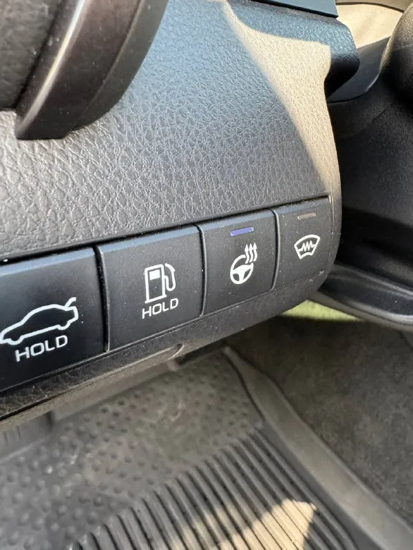 Toyota camry год 2021 об 2.5 пробег 76 тыщ состояние идеальное машина купленного в официального дилера два комплекта колёс диски все ключи все сервисные книжки цена 3.250 +79495672089 📲 tg: марк 📞 звоните: +7(949)5672089 - фотография - 9